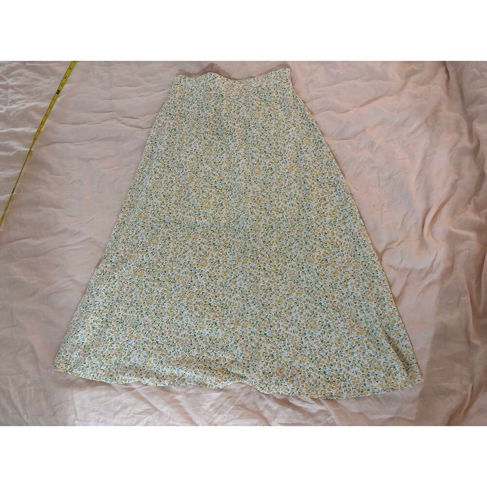 Floral Midi Skirt in Light Yellow - Picture 2 of 5
